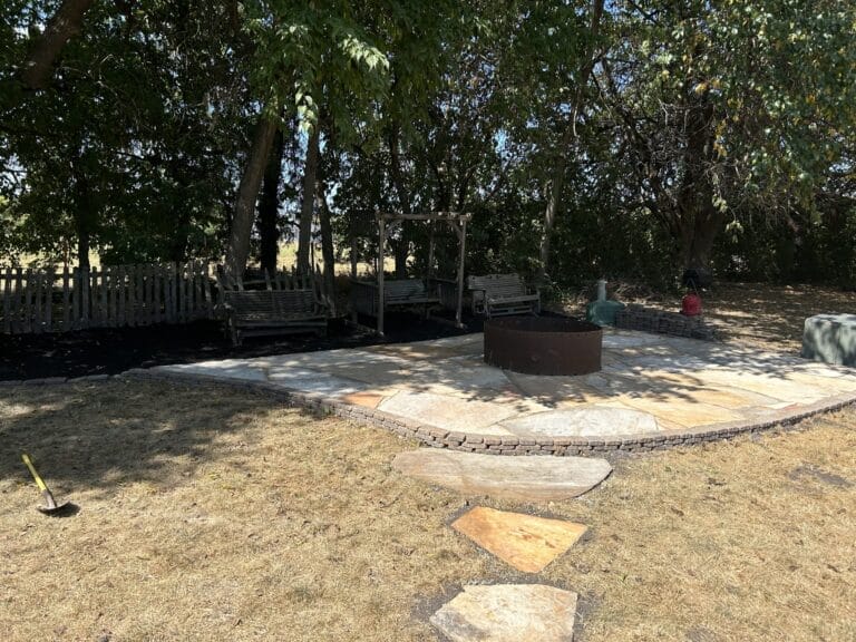 Landscaping in Lake Winnebago MO